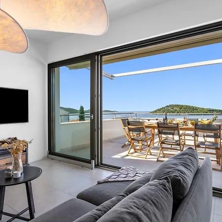 Tyra By Interhome Ferienhaus Ražanj