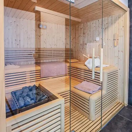 Tyra By Interhome * Ražanj