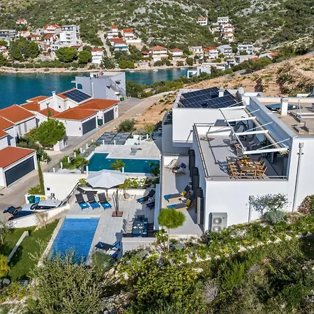 Tyra By Interhome Ferienhaus Ražanj