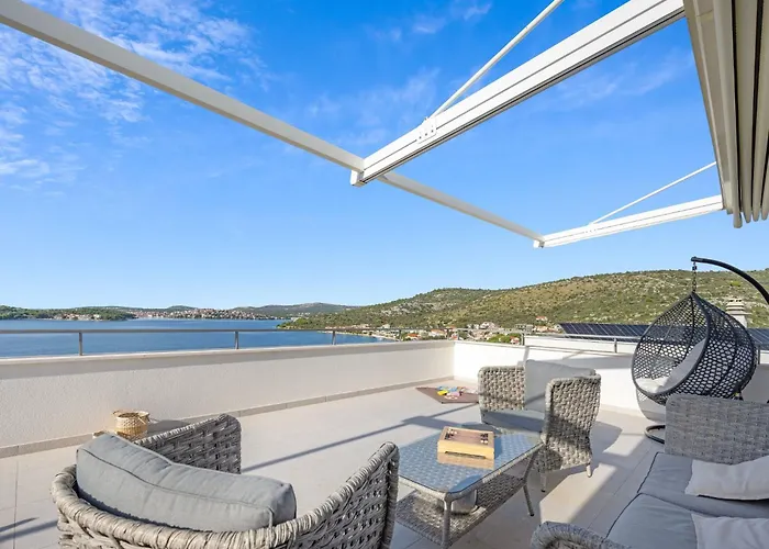 Tyra By Interhome Ražanj