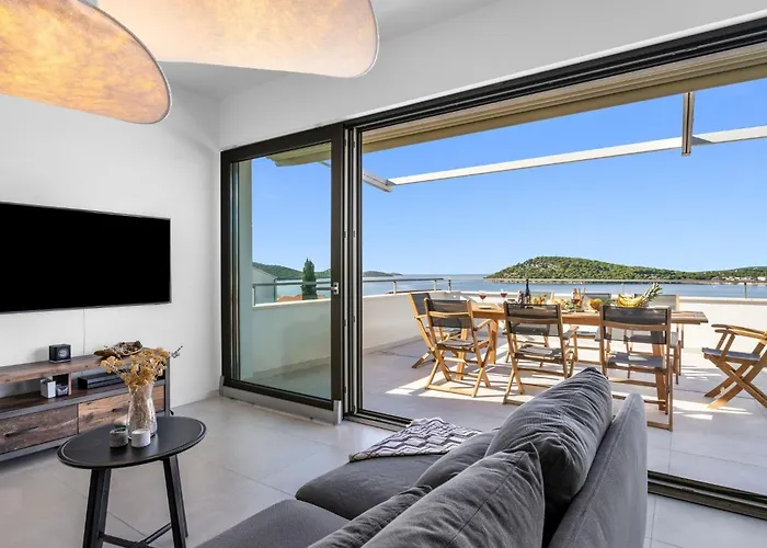 Tyra By Interhome Hébergement de vacances Ražanj